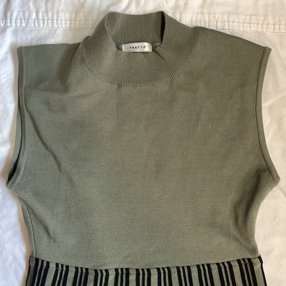 Fray I.D Sleeveless Dress - Picture 2 of 8